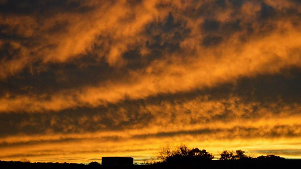 orange light in the sky at night